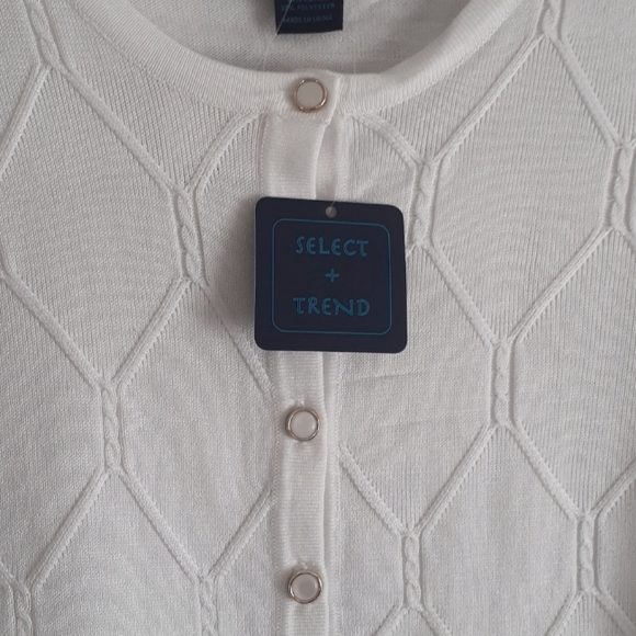 SELECT + TREND WHITE CARDIGAN SWEATER SIZE M NEW - Picture 2 of 6